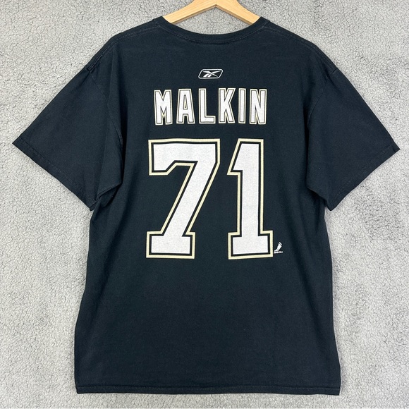 Pittsburgh Graphic T-Shirt 3 Piece Bundle Size Medium and Large - Picture 7 of 15